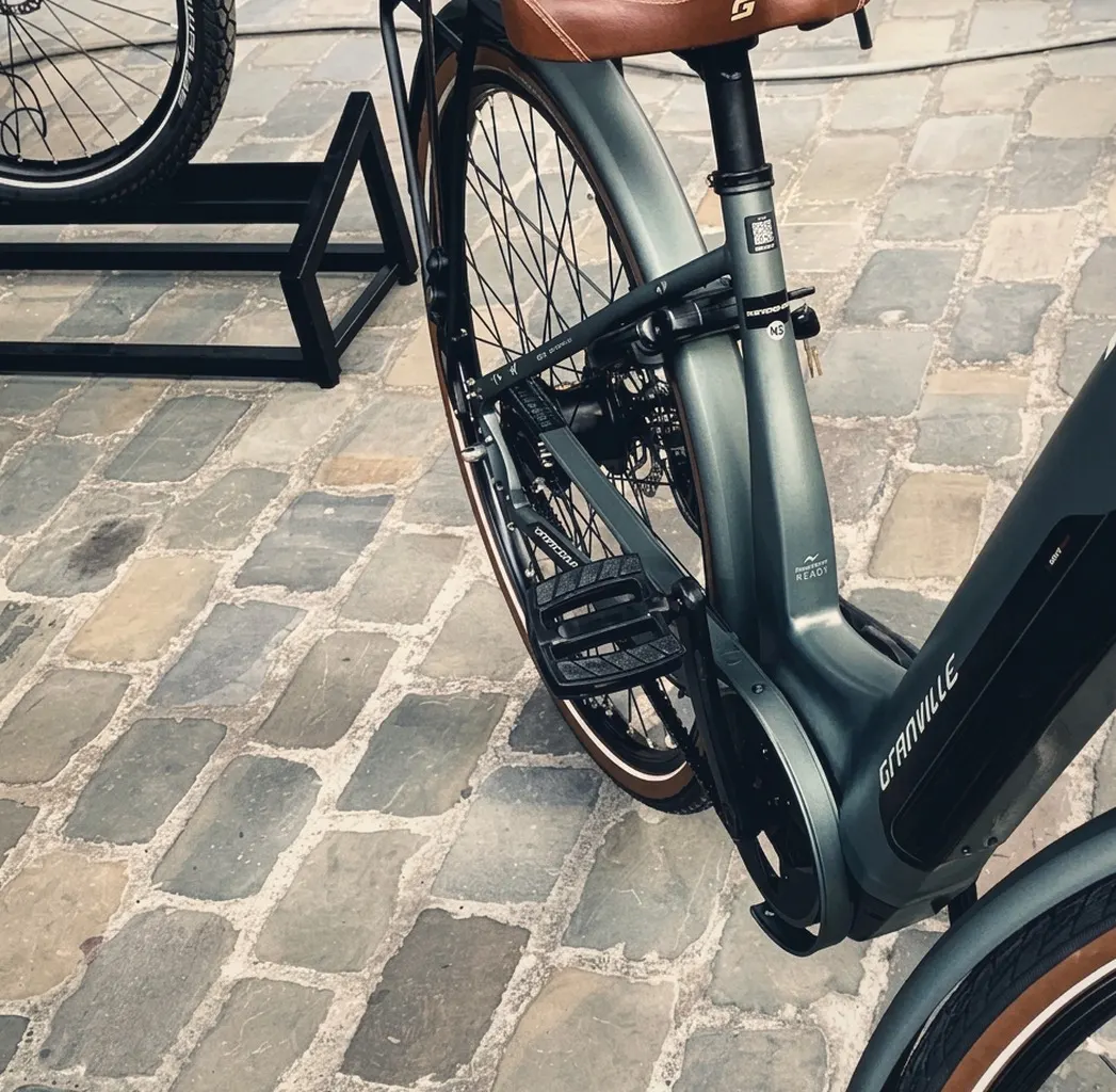 Granville e-bike with Velopass Frame-ID sticker on the seat post